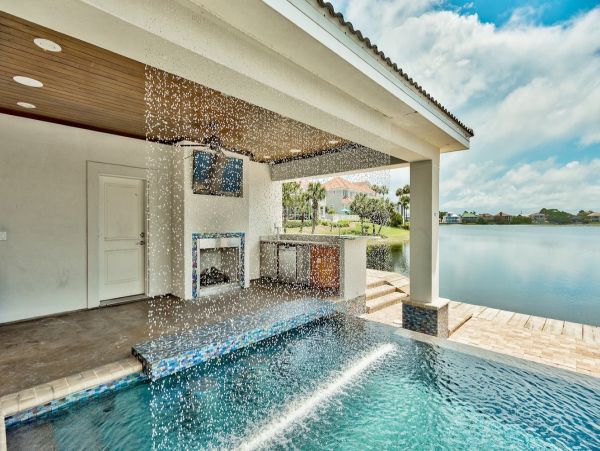 Destin Lakefront Vacation Home With Pool And Spa