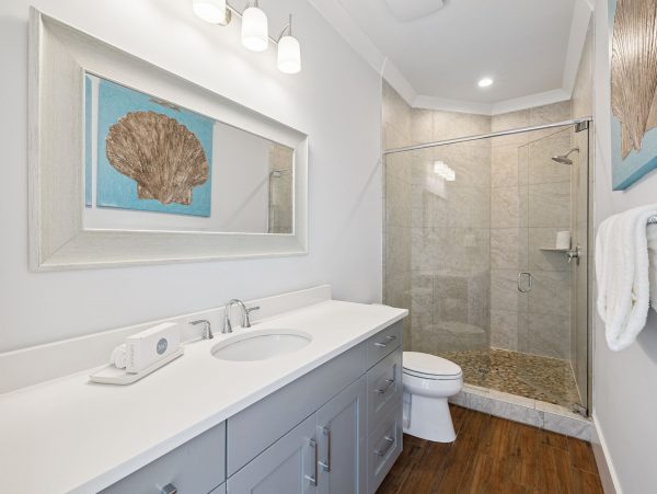 Destin Lakefront Vacation Home With Pool And Spa