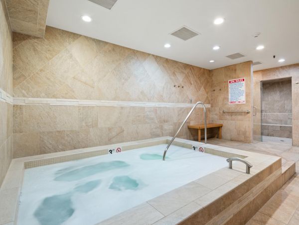 Vail Vacation Condo Sleeps Eight Guests Mountain Views