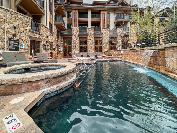Vail Vacation Condo Sleeps Eight Guests Mountain Views