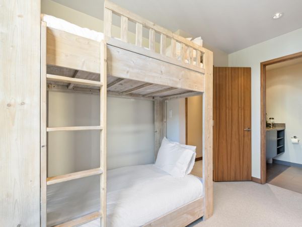 Vail Vacation Condo Sleeps Eight Guests Mountain Views