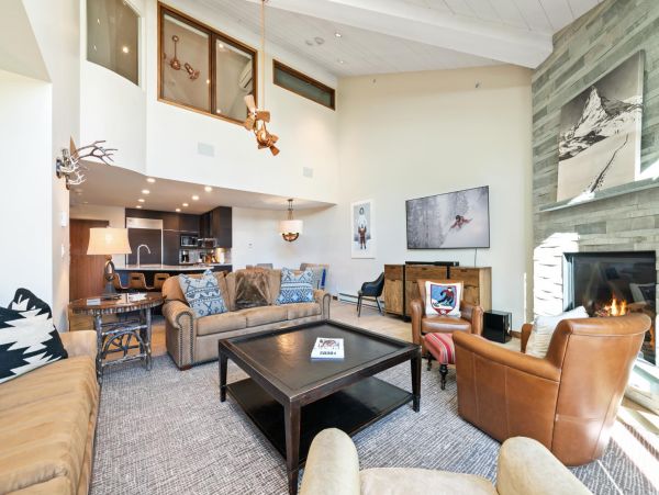 Vail Vacation Condo Sleeps Eight Guests Mountain Views