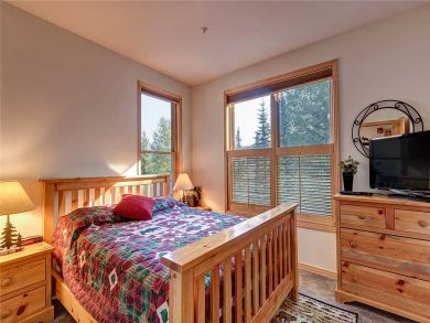 Breckenridge Vacation Condo Sleeps Seven Guests.