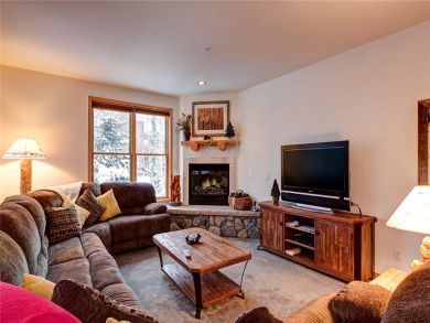 Breckenridge Vacation Condo Sleeps Seven Guests.