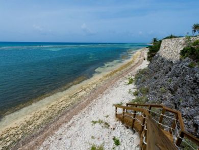 Grand Cayman Vacation Rental Home Three Bedrooms + Den