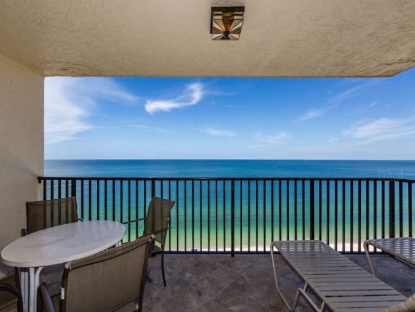 Marco Island Gulf Front Vacation Condo Sleeps 4