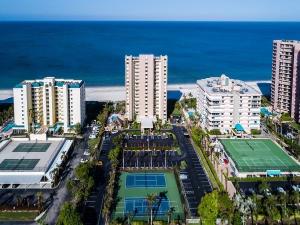 Marco Island Gulf Front Vacation Condo Sleeps 4