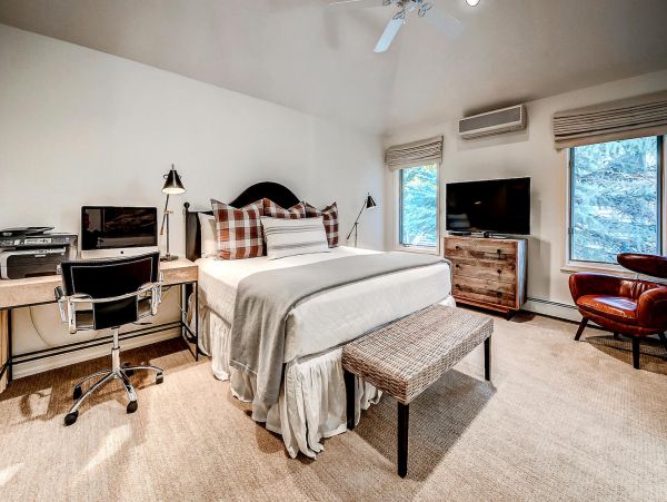 Beaver Creek Vacation Rental Home Communal Pool & Hot Tub