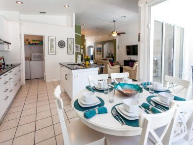 Kissimmee Vacation Home Sleeps Ten Guests.