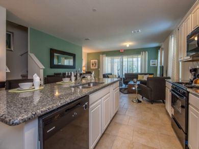 Orlando Five Bedrooms Rental Home, Private Caged Pool