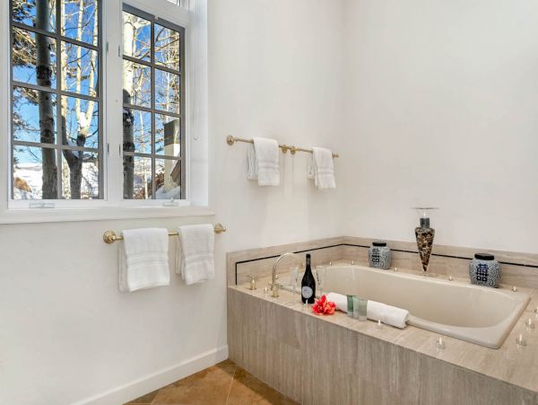 Beaver Creek Luxury Vacation Home Sleeps 12
