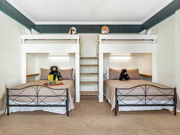 Beaver Creek Luxury Vacation Home Sleeps 12