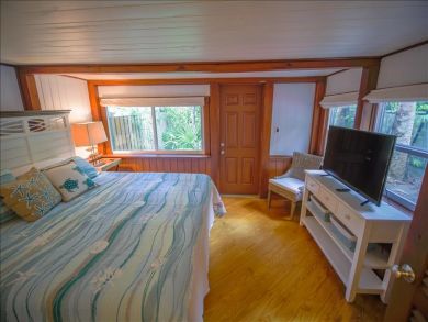 Charmin Bungalow on Anna Maria Island Value Priced