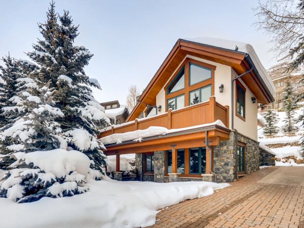 5 Bedroom Luxury Rental in Vail, Mountain View