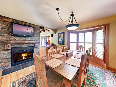 Vail Vacation Duplex Sleeps Ten Guests.