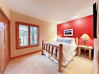 Vail Vacation Duplex Sleeps Ten Guests.