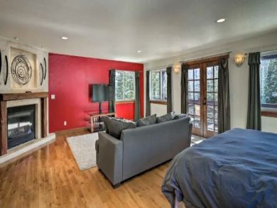 5 Bedroom Mountain View Home in Breckenridge
