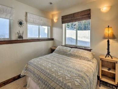 5 Bedroom Mountain View Home in Breckenridge