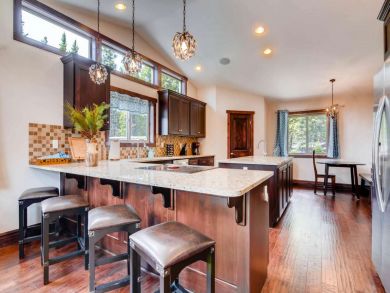 Alma Luxury Home, 7 Bedrooms,  Hot Tub