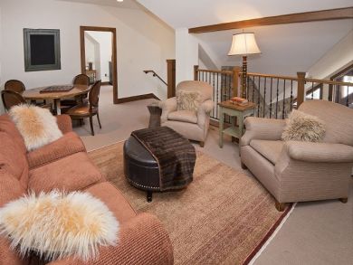 Bachelor Gulch 4 Bedroom Vacation Condo plus Loft.