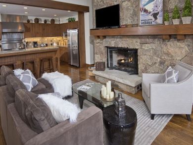 Bachelor Gulch 4 Bedroom Vacation Condo plus Loft.