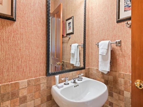 Beaver Creek Vacation Townhome Sleeps Eight Mountain Views