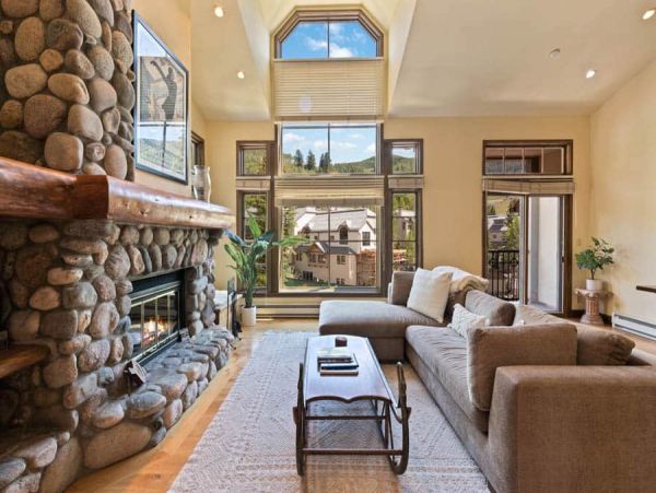 Beaver Creek Vacation Townhome Sleeps Eight Mountain Views