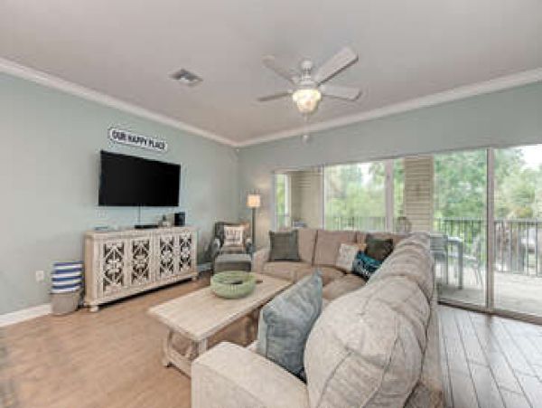 Holmes Beach Vacation Rental Home Three Bedrooms Sleeps 6