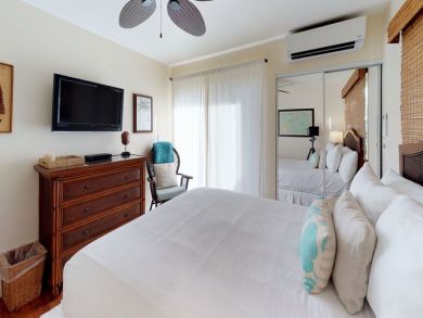 Kaanapali Vacation Home Sleeps Eight Guests.