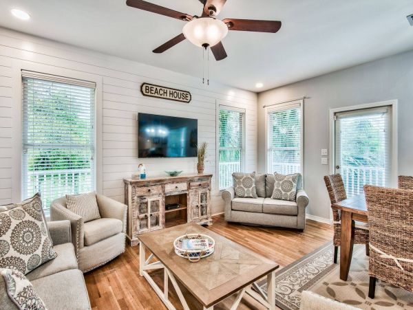 Destin Luxury Vacation Home with Pool