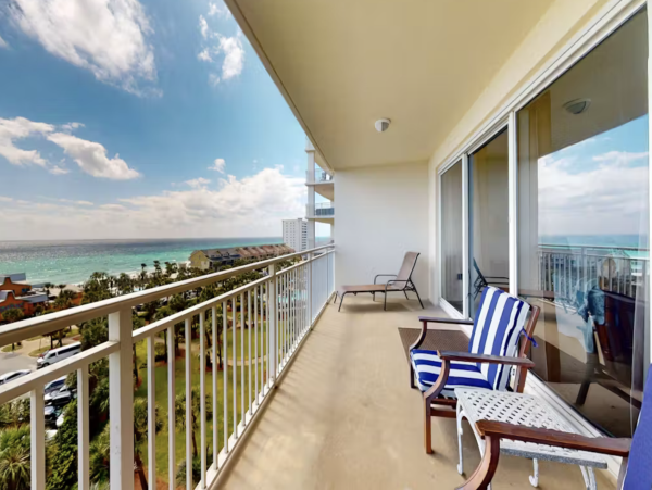 Three Bedroom Condo Destin Sleeps Eight