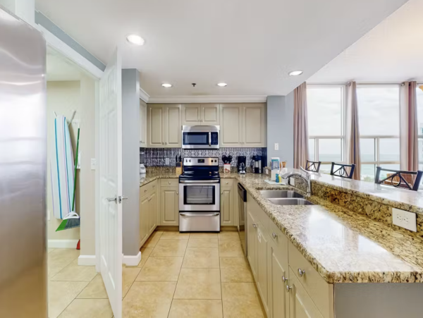 Three Bedroom Condo Destin Sleeps Eight