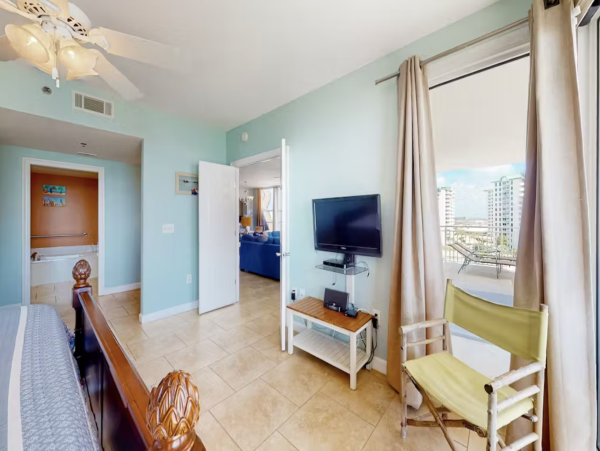 Three Bedroom Condo Destin Sleeps Eight