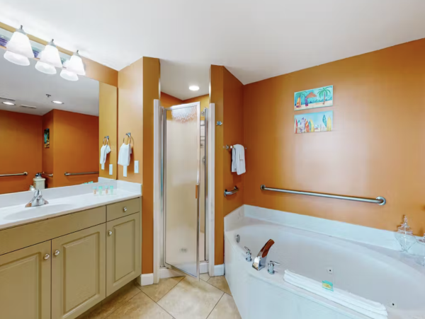 Three Bedroom Condo Destin Sleeps Eight