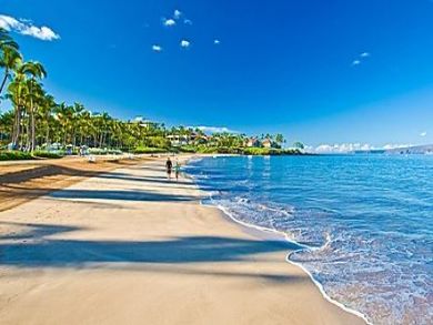 2 Bedroom Wailea Vacation Rental plus Den Sleeps Six Guests.