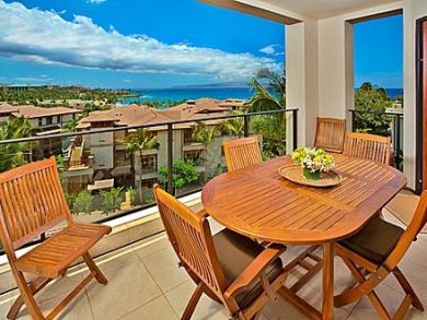 2 Bedroom Wailea Vacation Rental plus Den Sleeps Six Guests.