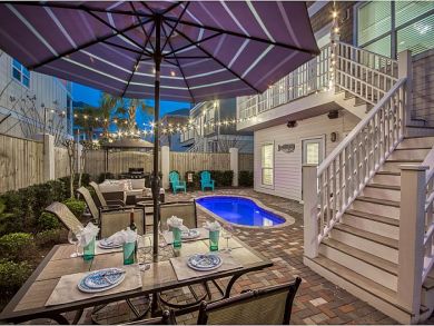 Miramar Beach Vacation Home Sleeps Fourteen Guests.
