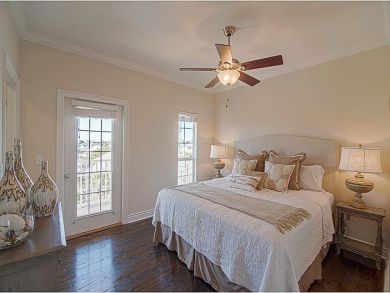 Miramar Beach Vacation Home Sleeps Fourteen Guests.