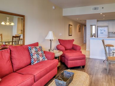 Destin Two Bedroom Vacation Condo Gulf Views Sleeps 5 Guests