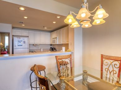 Destin Two Bedroom Vacation Condo Gulf Views Sleeps 5 Guests