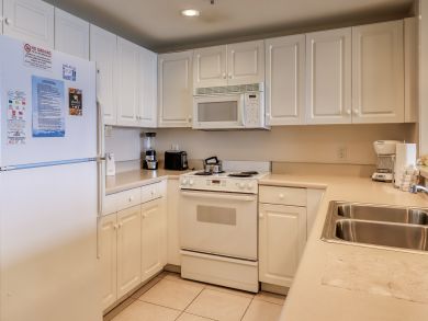 Destin Two Bedroom Vacation Condo Gulf Views Sleeps 5 Guests