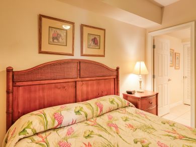 Destin Two Bedroom Vacation Condo Gulf Views Sleeps 5 Guests
