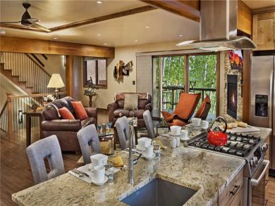 Steamboat Spring vacation Home Sleeps Ten Guests. Steamboat Spring vacation Home Sleeps Ten Guests.