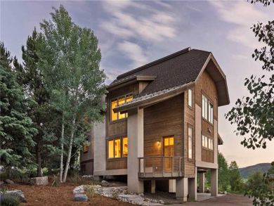 Steamboat Spring vacation Home Sleeps Ten Guests. Steamboat Spring vacation Home Sleeps Ten Guests.