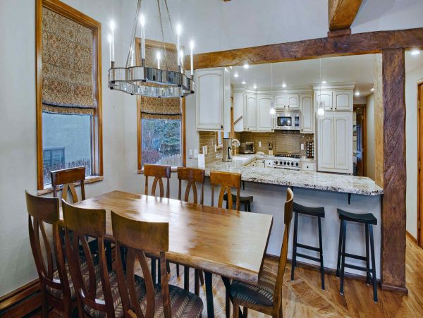 Avon Vacation Three Bedroom plus Den Duplex