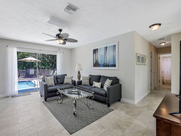 Marco Island Three Bedroom Vacation Pool Home Sleeps Eight