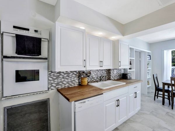 Marco Island Three Bedroom Vacation Pool Home Sleeps Eight