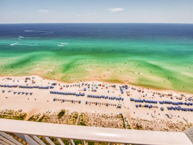 Panama City Vacation Condo Sleeps Twelve Guests.