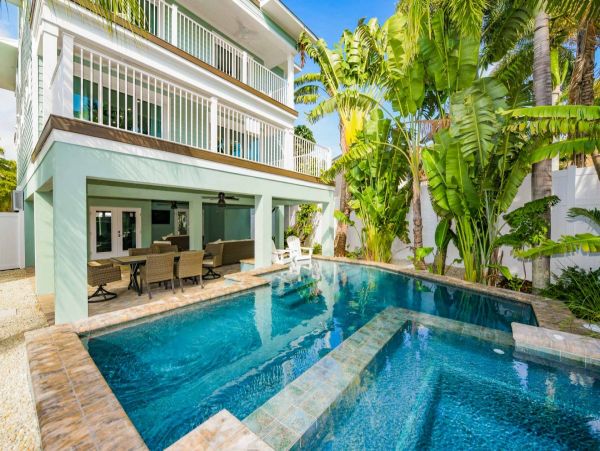 Luxury Siesta Key Vacation Rental with Private Pool & Rooftop Deck