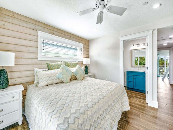 Luxury Siesta Key Vacation Rental with Private Pool & Rooftop Deck